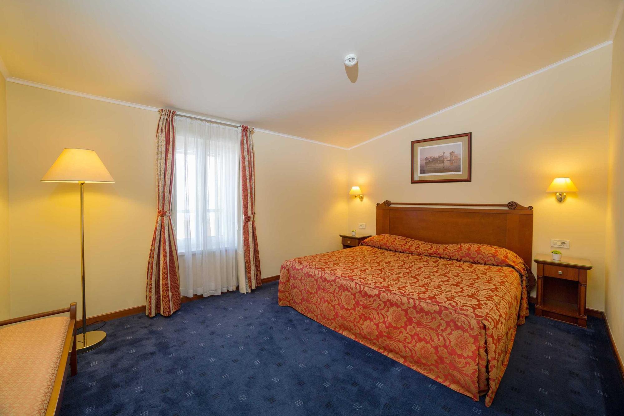 Hotel Continental Opatija Bagian luar foto